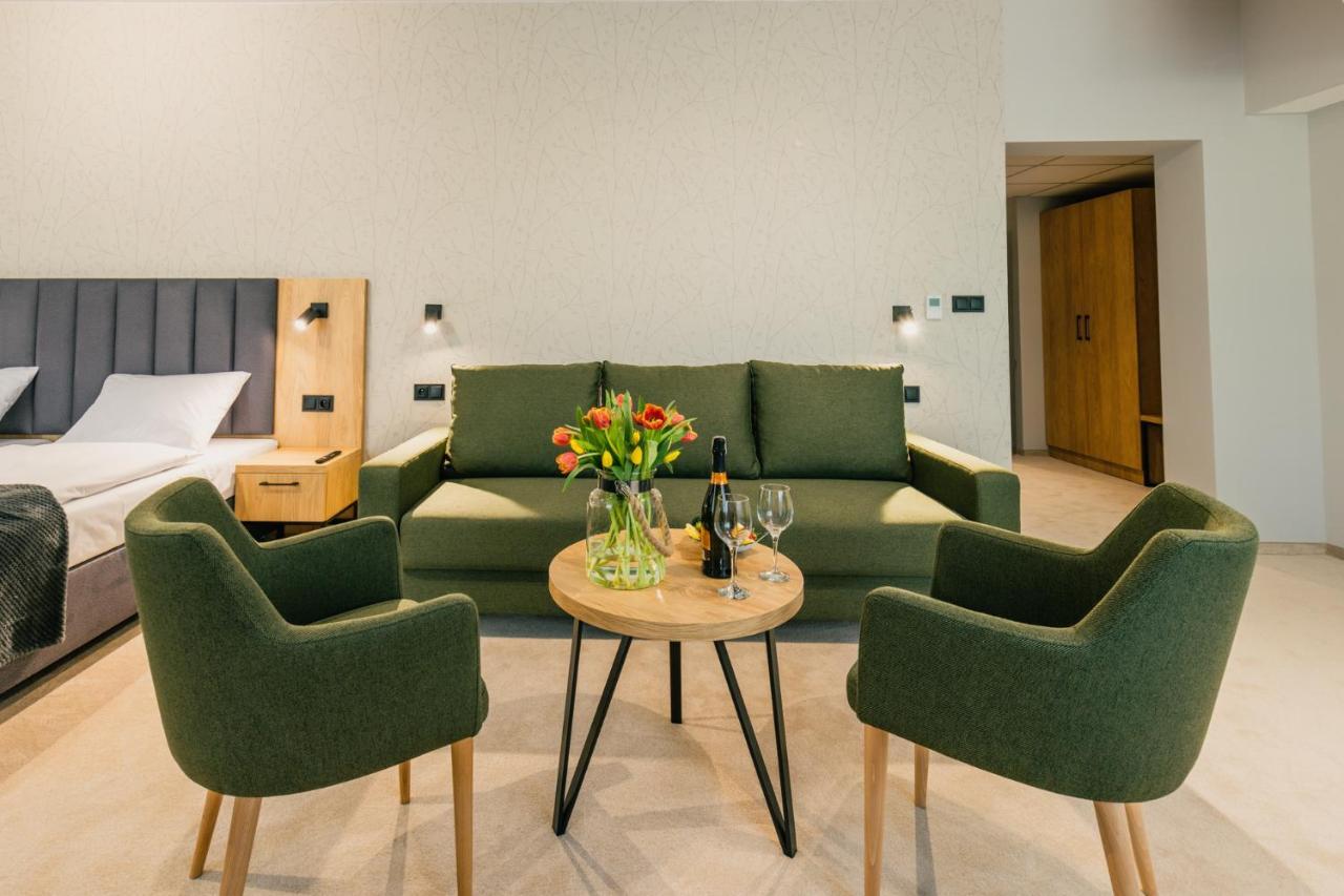 Country Club Zywiec Hotel Spa I Domki Caloroczne Εξωτερικό φωτογραφία