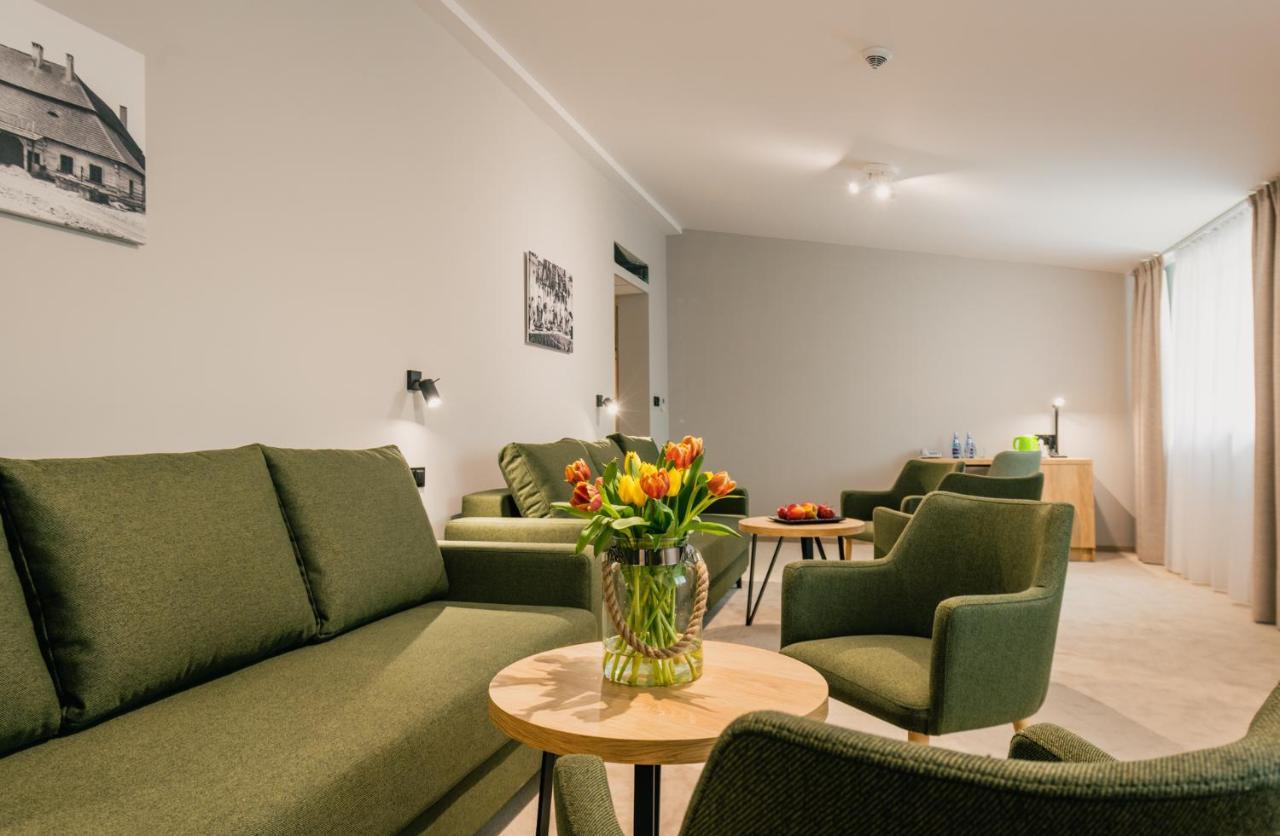 Country Club Zywiec Hotel Spa I Domki Caloroczne Εξωτερικό φωτογραφία