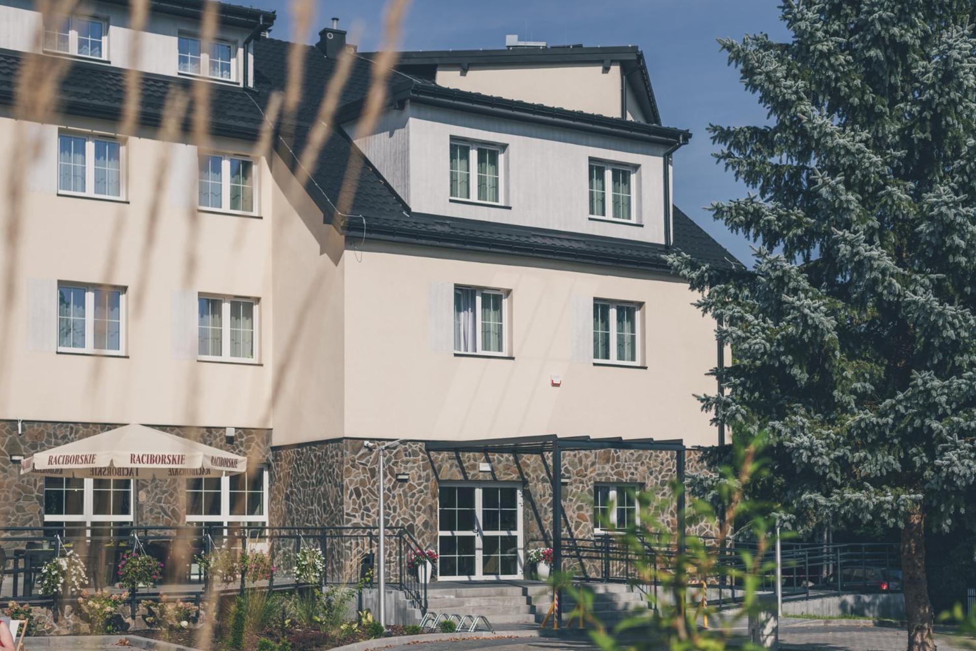Country Club Zywiec Hotel Spa I Domki Caloroczne Εξωτερικό φωτογραφία