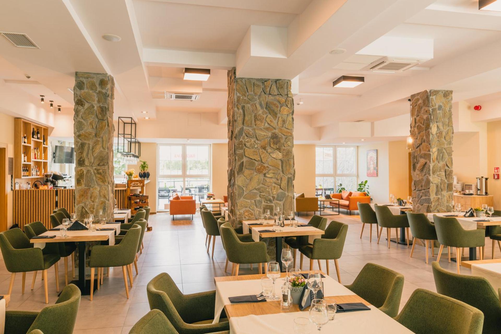 Country Club Zywiec Hotel Spa I Domki Caloroczne Εξωτερικό φωτογραφία